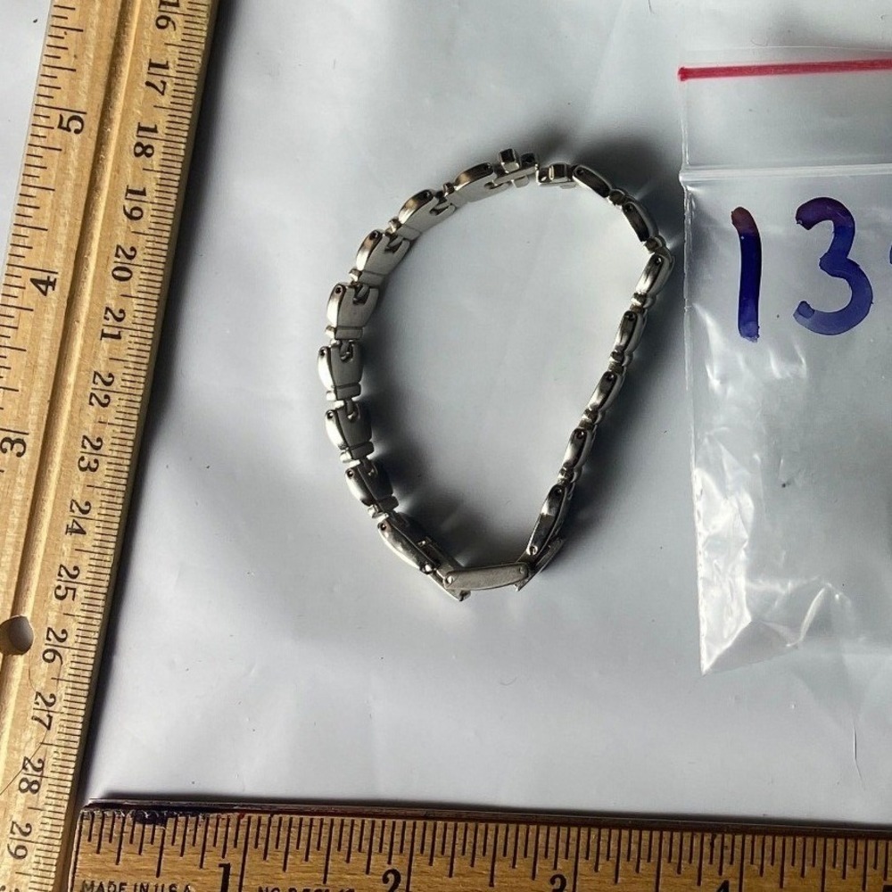 Womens Silver Tone‎ Link Bracelet